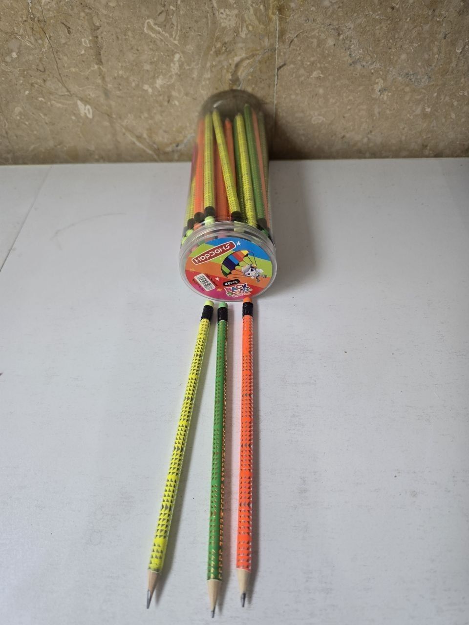 مداد سیاه پاکن دار قوطی( چینی) هر کارتن(60قوطی 48عددی)2880عدد (چوبی)